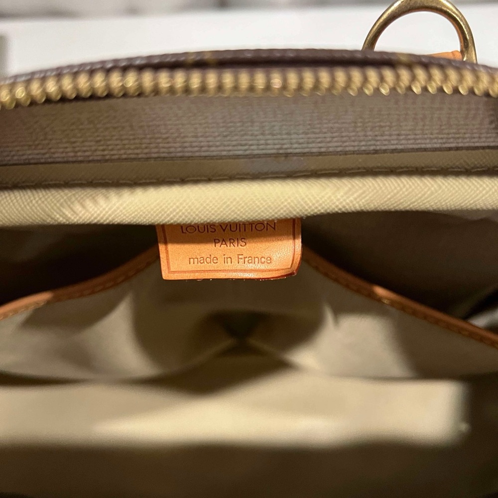 Louis Vuitton Deauville Bag Authentic Preloved Iconic Design Monogram Canvas - Picture 14 of 16